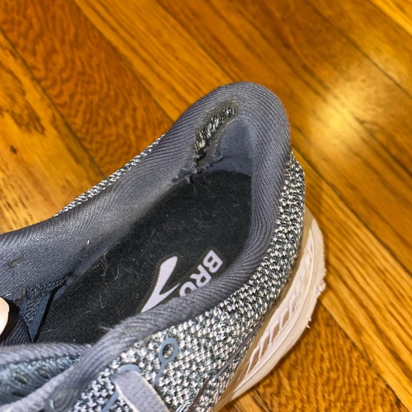 Brooks Adrenaline GTS 21 - Picture 3 of 8